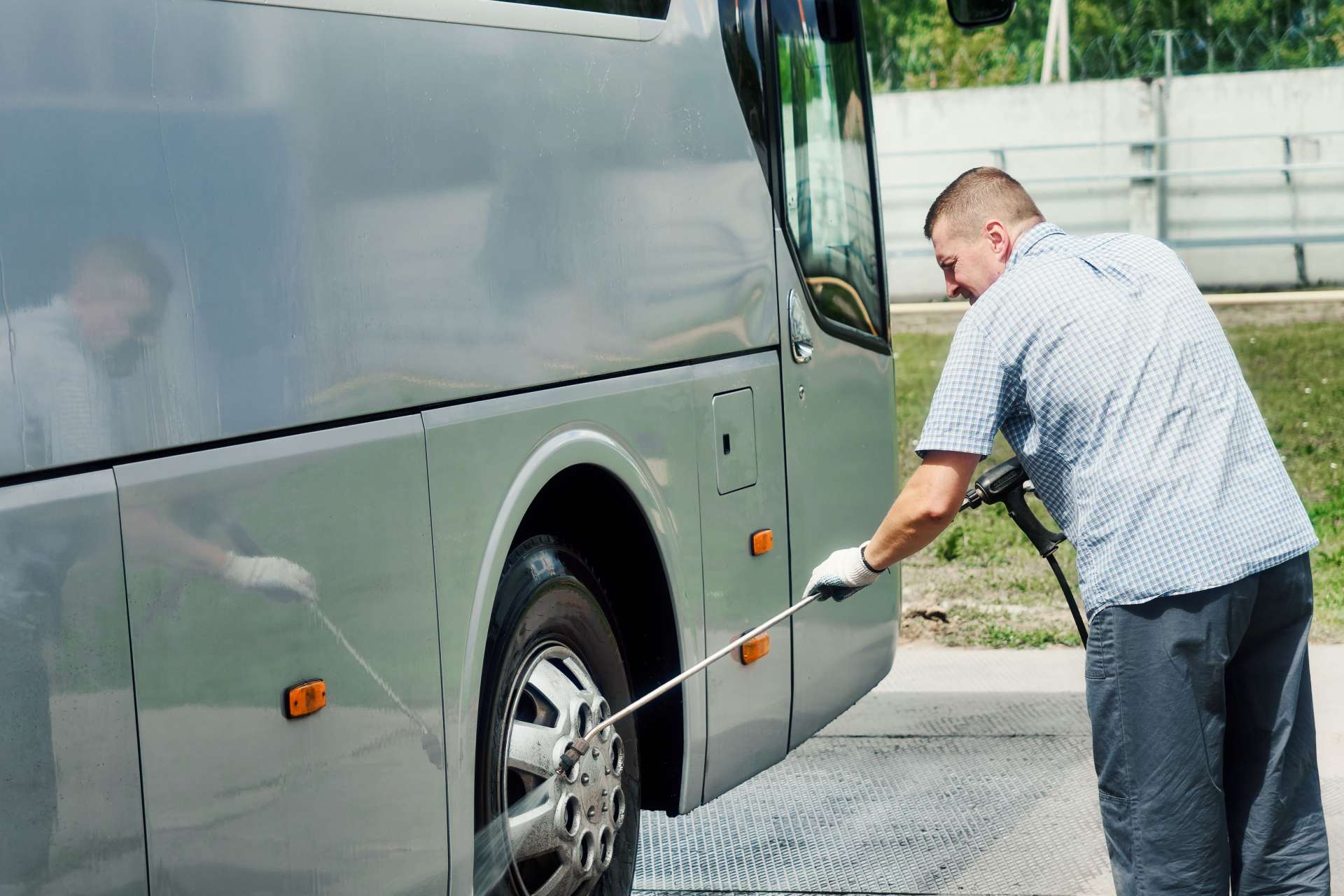 Limpadores ácidos de máxima performance para limpeza automotiva.